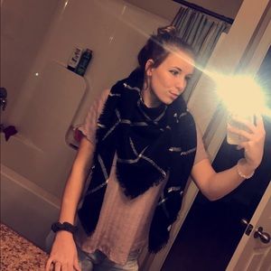 Meet your Posher, Savannah